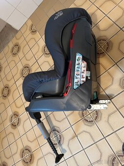 Predám autosedačku BRITAX RÖMER Safefix plus 9-18kg - 3