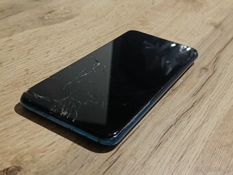 Rozbitý Huawei P Smart 2019 na náhradné diely/opravu - 3