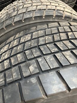 Predám pneu 315/60R22,5 - 3