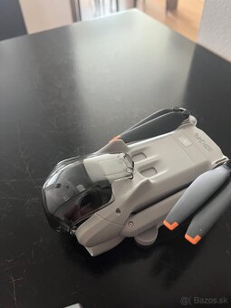 Dron DJI MINI 3 - 3