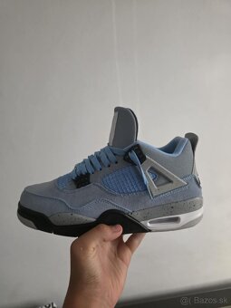 Jordan 4 University blue č.42 - 3