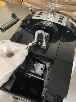 Servis kávovarov De'Longhi Bytča - 3