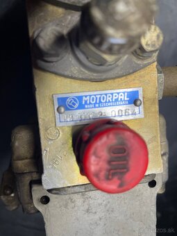 Zetor Crystal vstrekovacie čerpadlo - 3