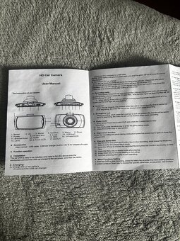 autokamera / kamera do auta – HD DVR (Full HD, 2.7" displej - 3