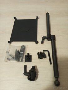 Karbónový držiak do auta na iPad2 - 3