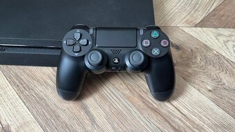 Playstation 4 slim 500GB - 3