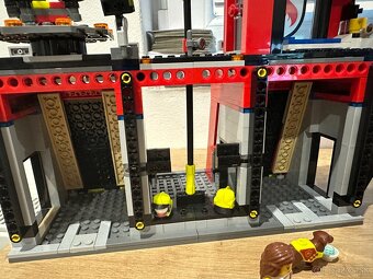 Lego city Hasičská stanica s hasičským vozidlom - 3