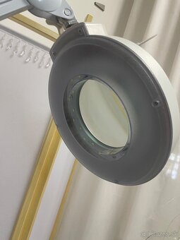 Lampa s lupou - 3