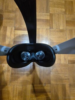 Oculus Quest 2 - 3