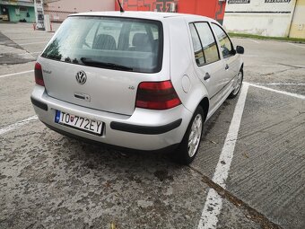 VOLKSWAGEN Golf 4 1,6 - 3