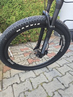 E-bike Crussis one largo 9.9 ako novy + záruka, dojazd 170km - 3