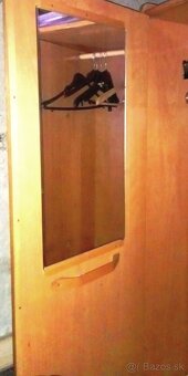 Skriňa - 3