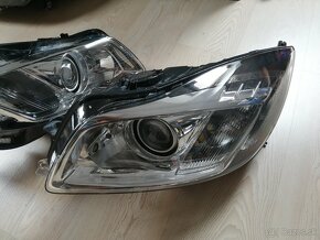 Opel Insignia bi-xenonové světlomety - 3