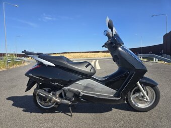 Honda FES Pantheon 150 - 3