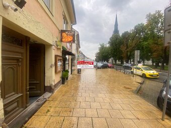 ( 17.5 m²) PRIESTOR NA PRENÁJOM V CENTRE SNV - 3