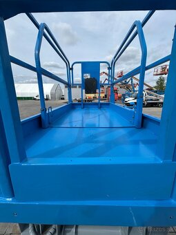 Nožnicová pracovná plošina batériová Genie GS4047 - 3