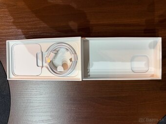 Iphone 15PRO 128gb cierny velmi zachovaly 97% baterka - 3