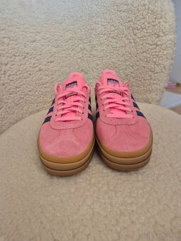 Dámske Adidas Gazelle veľkosť 38 2/3,vnútorná dĺžka 24cm - 3