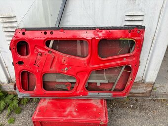 Predám predné pravé dvere SKODA 110R - 3