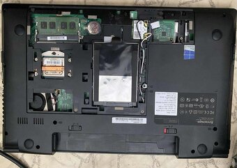 Predám nt Lenovo IdeaPad B590 i3 4gb ram bez hdd - 3