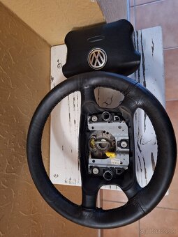 VW Golf 4 volant 5 ramenný - 3