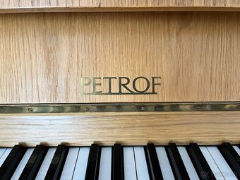 Predám piano Petrof - 3