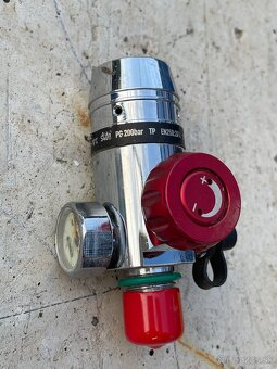 Predám potápačský ventil na fľašu - 3