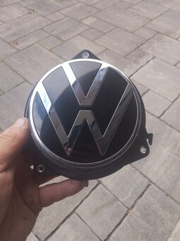 Predám madlo otvarania 5 tych dverí VW Arteon - 3