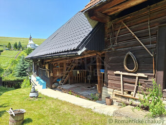 Tradičná drevenica pripravená pre chalupárov, na pozemku s - 3