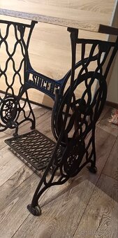 SINGER-podstavec zo šijacieho stroja - 3