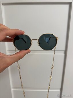 Valentino VA2043 Sunglasses - 3