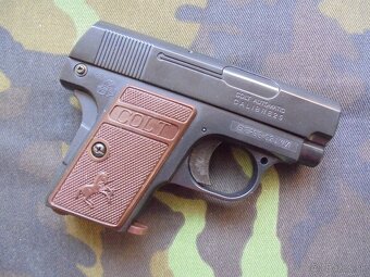 Cybergun Colt 25 manuálna pištol. - 3