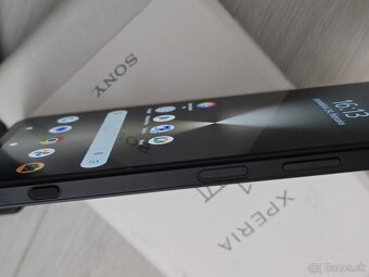 Vymenim predam najnovsi SONY 1 VI kupeny v Alze - 3