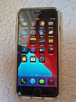 iPhone SE (2020) 128GB - 3