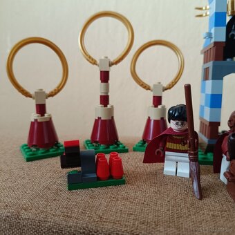 LEGO z roku 2010 Harry Potter Metlobalový zápas 4737 - 3