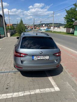 Skoda Superb Manual 2.0TDI 110KW - 3