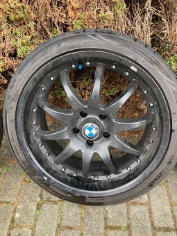 225/40R19 Kumho disly BMW ET38 - 3