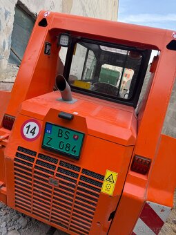 Šmykom riadený nakladač  LOCUST 753 - 3