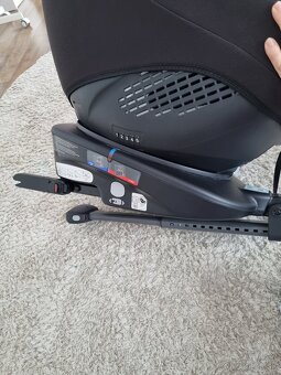 Autosedačka Graco Turn2Me 360° - 3