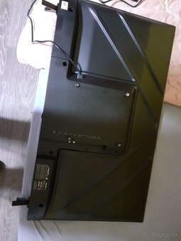 Predám televízor smart hisense 100cm - 3