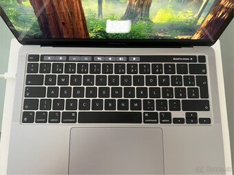 Apple M2 MacBook Pro 13 2022 - 3