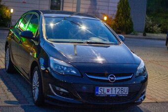 Predám Opel Astra 1.4 Turbo (120k) - 3