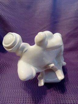 Soška sankujúce deti - 3