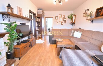 PREDANÉ / EXKLUZÍVNE / 2 IZBOVÝ BYT, BALKÓN, KEŽMAROK - 3