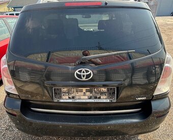 Toyota Corolla Verso 1,8i - 3