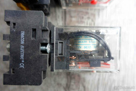 Tracom rele aj s päticou RM11 na 220V , MK3p5I na 12V - 3