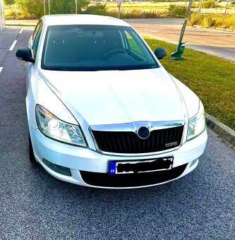 Predám Octavia II Facelift TSI kúp. v SR - 3