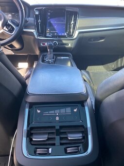 VOLVO V90 D5 R-LINE Bang & Olufsen FULL VÝBAVA - 3