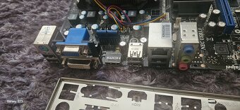 Základná doska + CPU + RAM - 3
