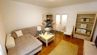 Na PREDAJ 2 izbový byt v obľúbenej lokalite, Bratislava- Ruž - 3
